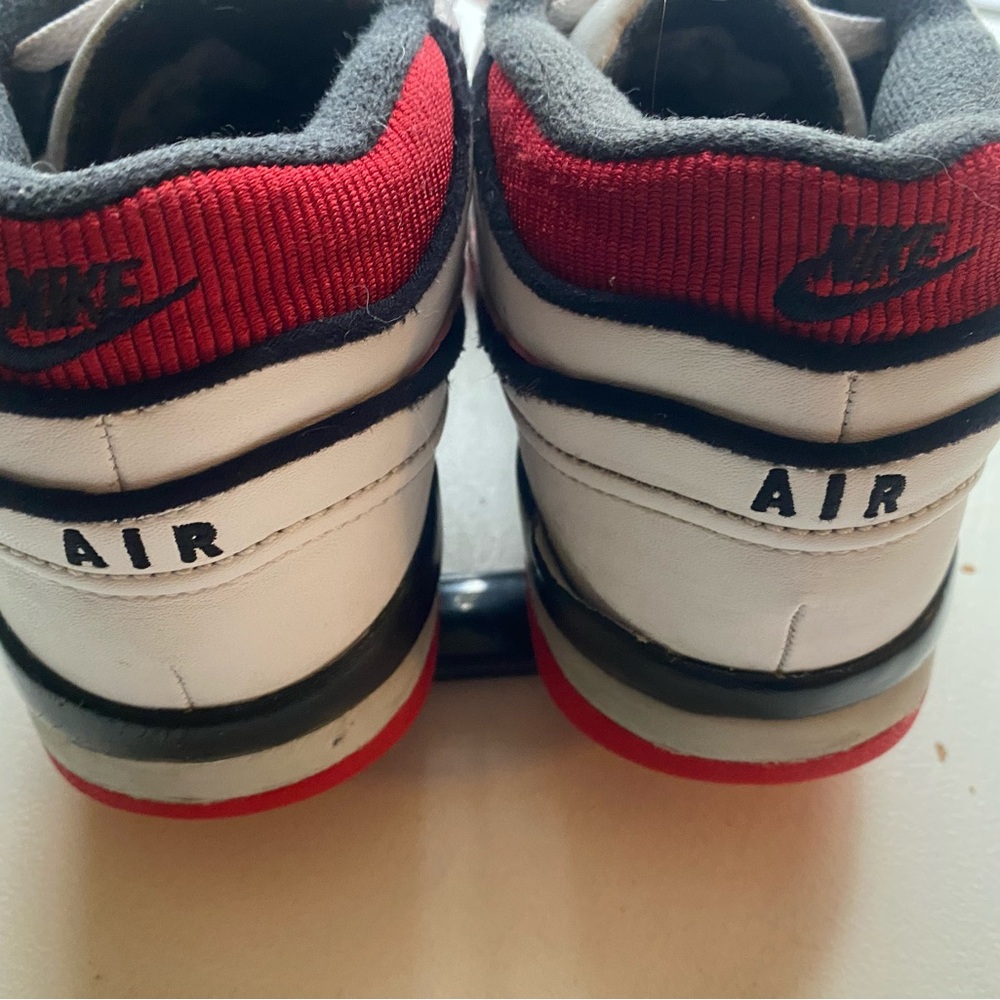 Nike White and Red Sneakers High-Top Leather - Picture 2 of 8